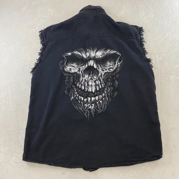 Hot Leathers Men's 'Shredder Skull' Black Sleeveless Denim Button Down Vest - Picture 6 of 8